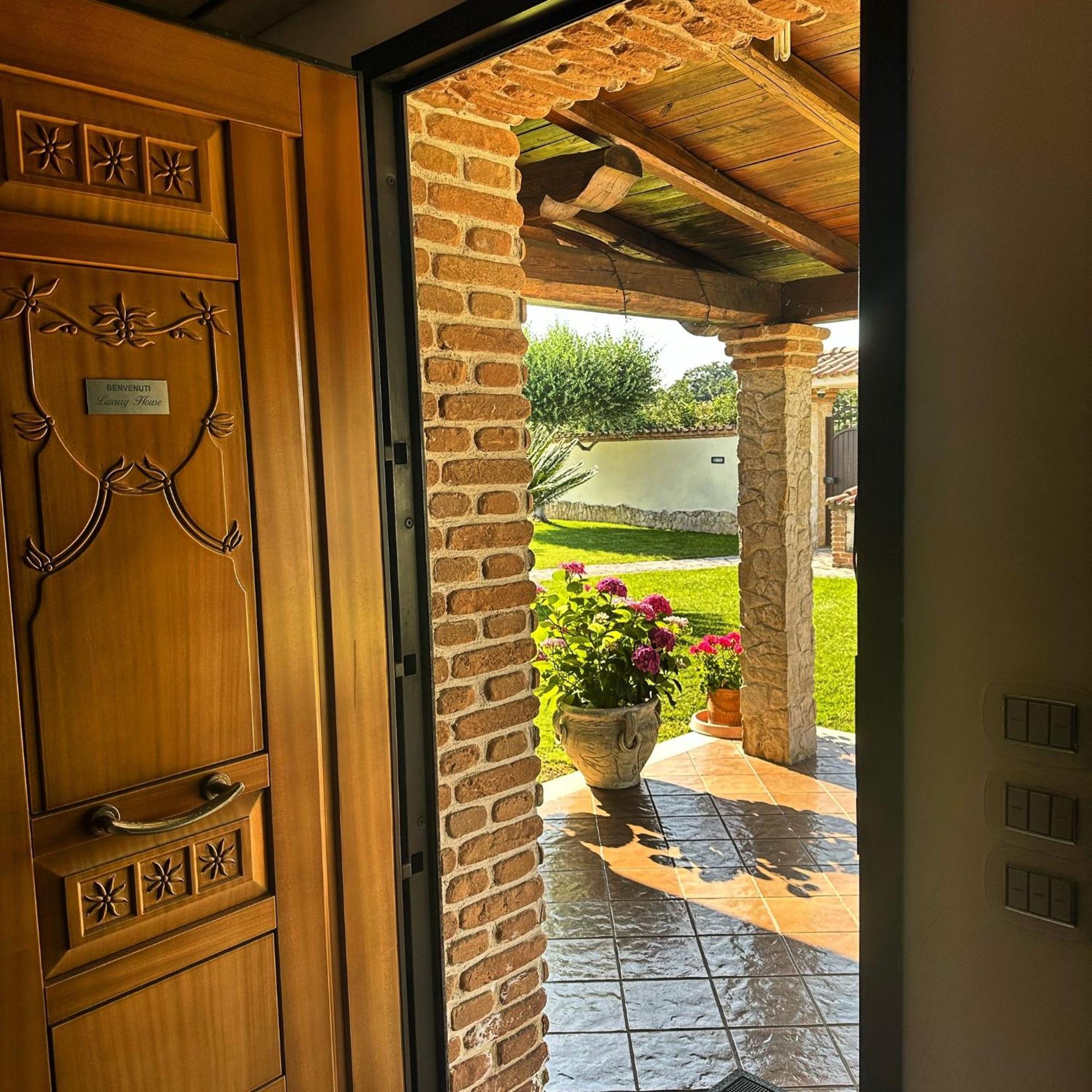 Villa Gold House Luxury Anzio Esterno foto