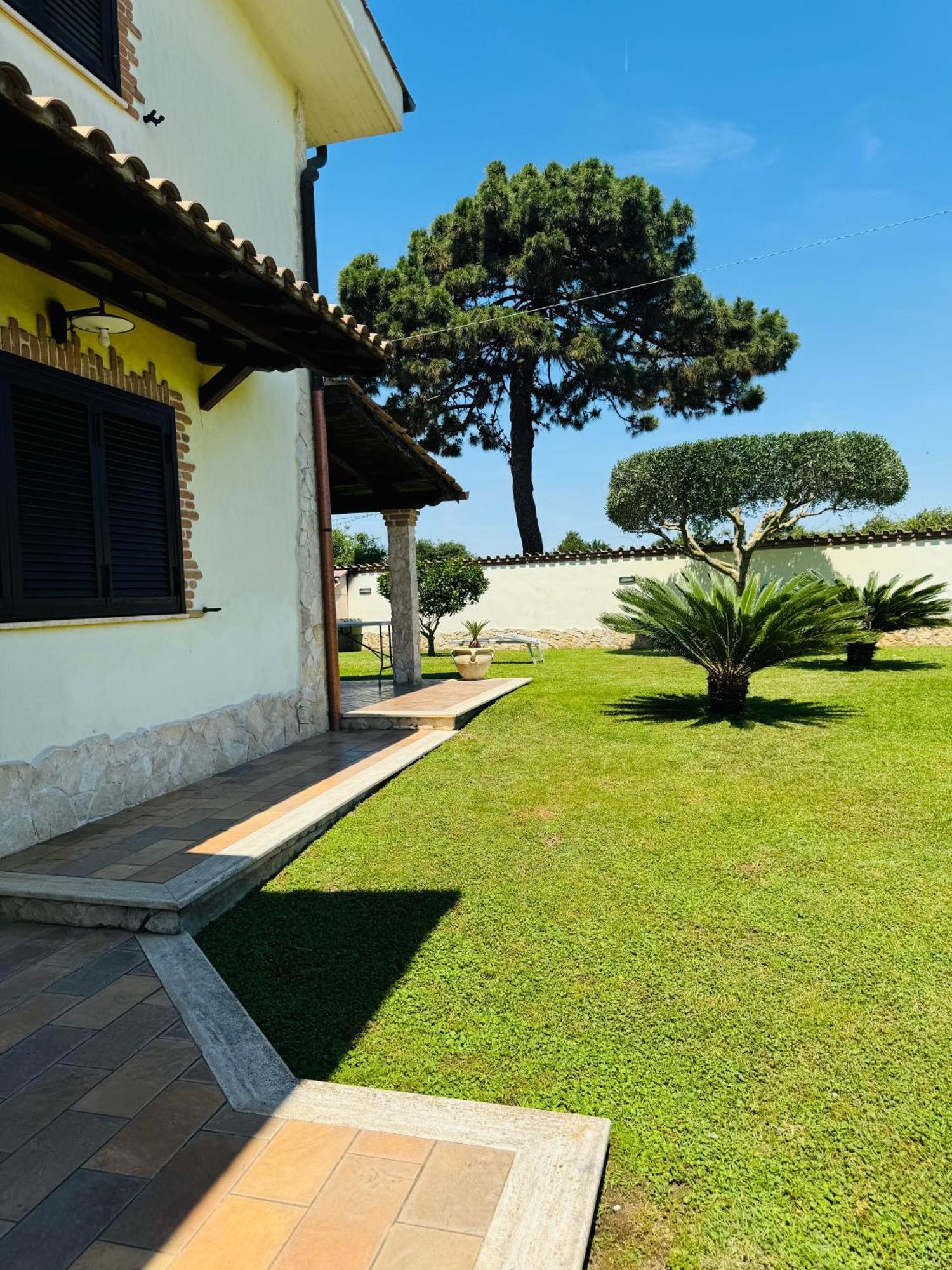 Villa Gold House Luxury Anzio Esterno foto
