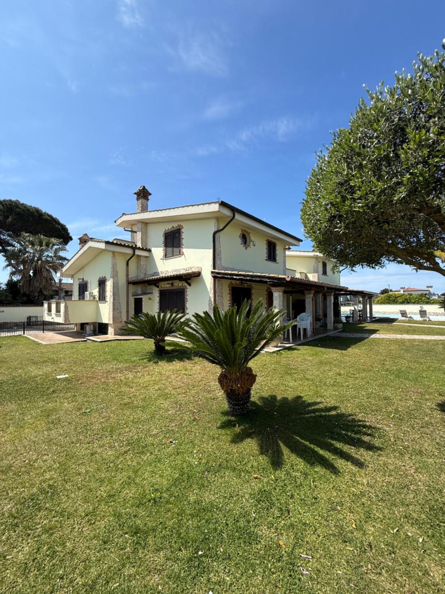 Villa Gold House Luxury Anzio Esterno foto